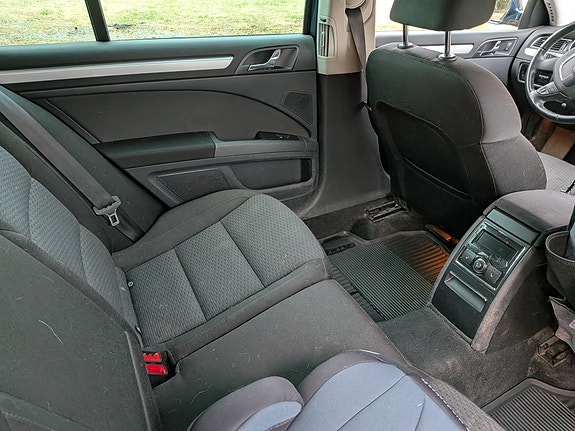 Skoda Superb 9 of 10
