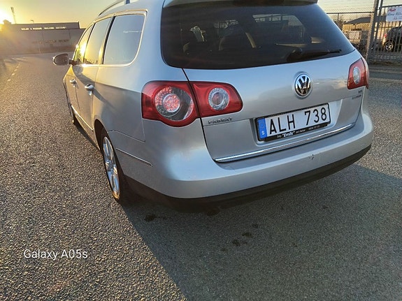Volkswagen Passat 6 of 10