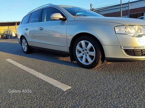 Volkswagen Passat 4 of 5