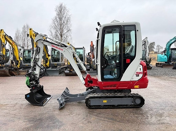 Takeuchi TB320