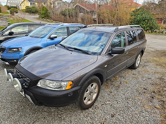 Volvo XC70 3 of 7