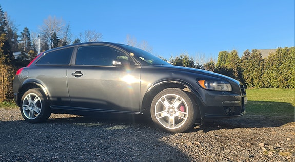 Volvo C30 2 of 5