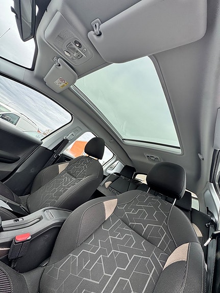 Peugeot 2008 10 of 13