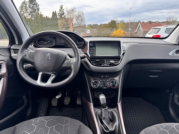 Peugeot 2008 9 of 13