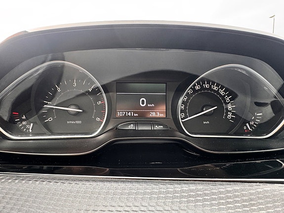 Peugeot 2008 13 of 13