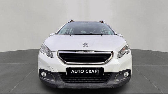 Peugeot 2008 2 of 5
