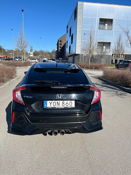 Honda Civic 2 of 5