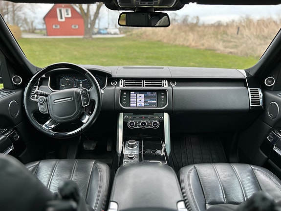 Land Rover Range Rover 11 of 12