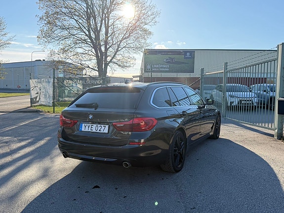 BMW 520d 4 of 5