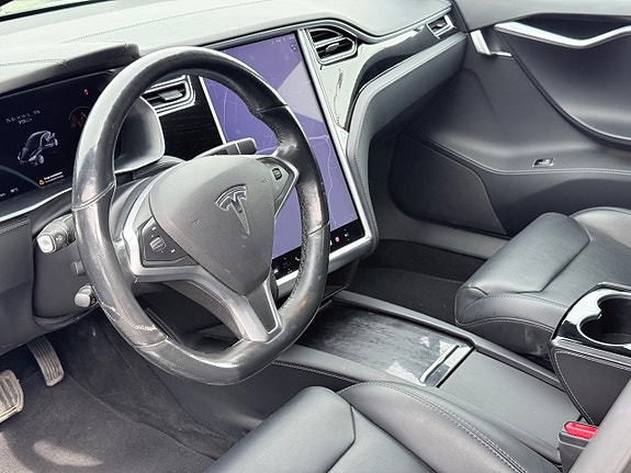 Tesla Model S 5 of 5