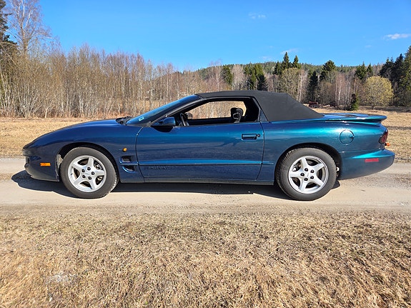 Pontiac Firebird 4 of 5