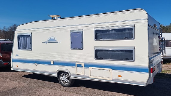 Adria Unica B 562 UK Barnkammare