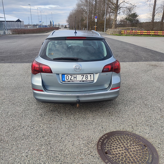 Opel Astra 4 of 5
