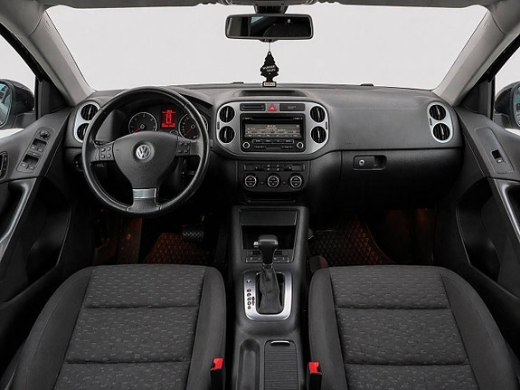 Volkswagen Tiguan 5 of 7