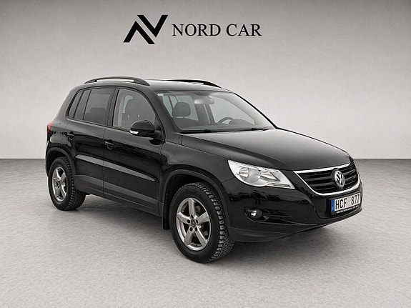 Volkswagen Tiguan 2 of 7