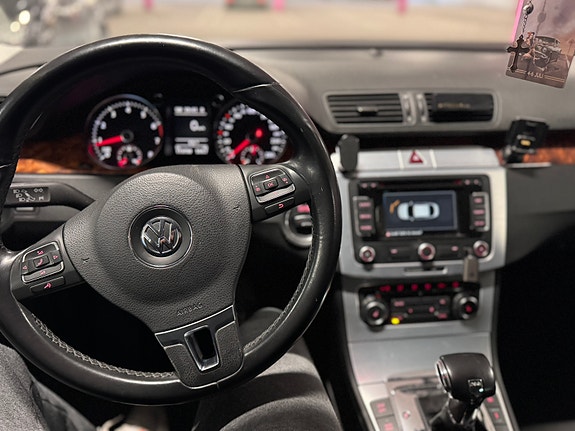 Volkswagen Passat CC 5 of 7