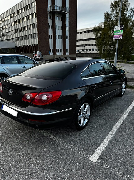 Volkswagen Passat CC 4 of 7