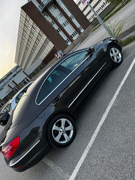Volkswagen Passat CC 3 of 7