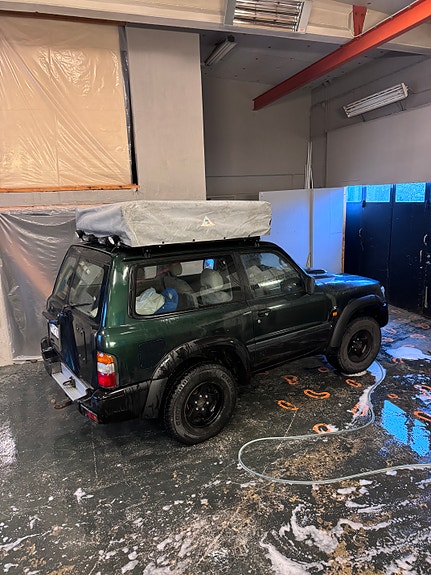 Nissan Patrol 3 of 5