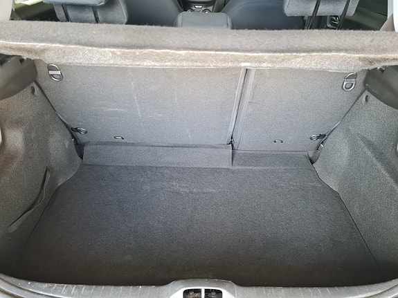 Peugeot 208 8 of 8