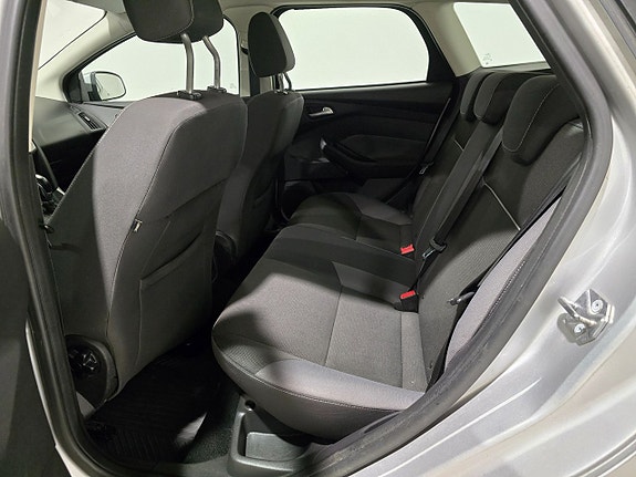 Ford Focus 9 of 13
