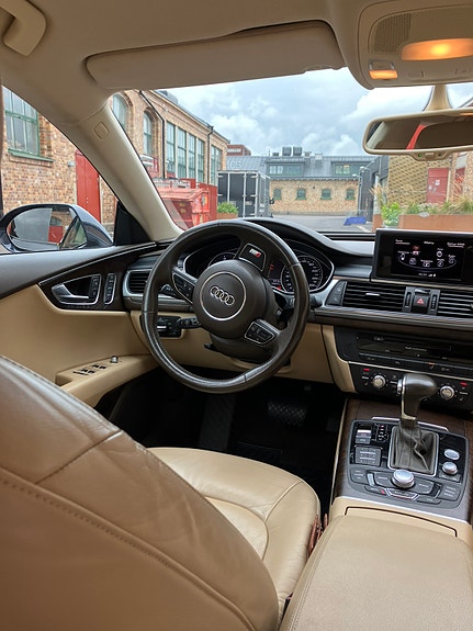 Audi A7 4 of 5
