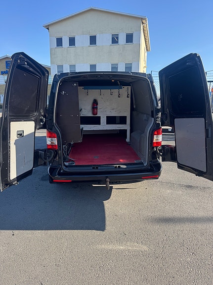 Volkswagen Transporter 4 of 9