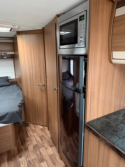 Knaus Scandinavian Selection 650 UDF 8 of 12