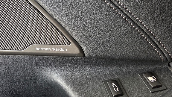 BMW 530e 13 of 17