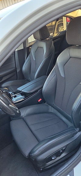 BMW 530e 10 of 17