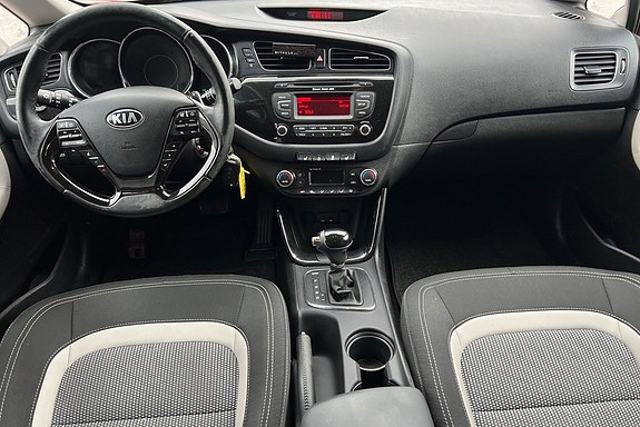 Kia Ceed 12 of 12