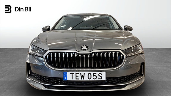 Skoda Superb 4 of 5