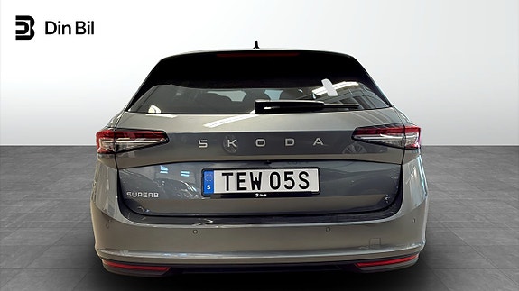 Skoda Superb 5 of 5