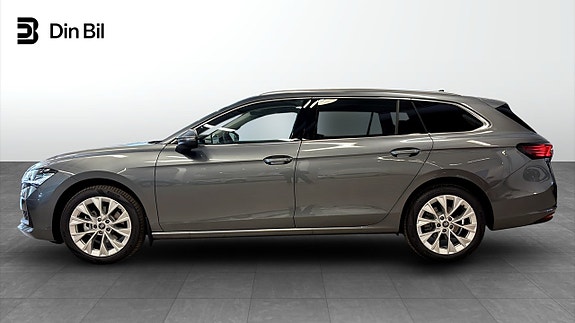 Skoda Superb 2 of 5