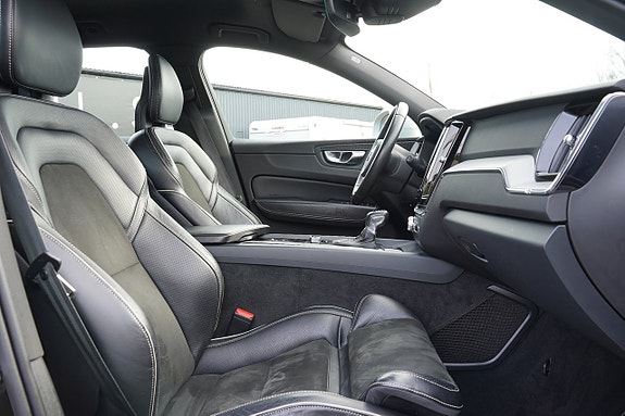 Volvo XC60 20 of 27