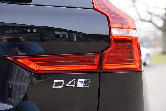 Volvo XC60 4 of 5