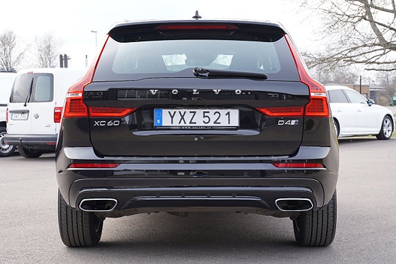 Volvo XC60 3 of 5