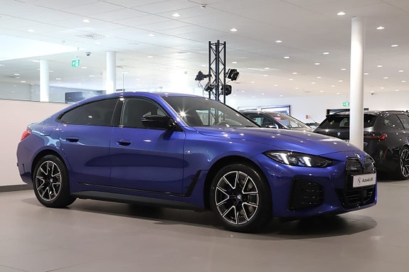 BMW i4 2 of 5