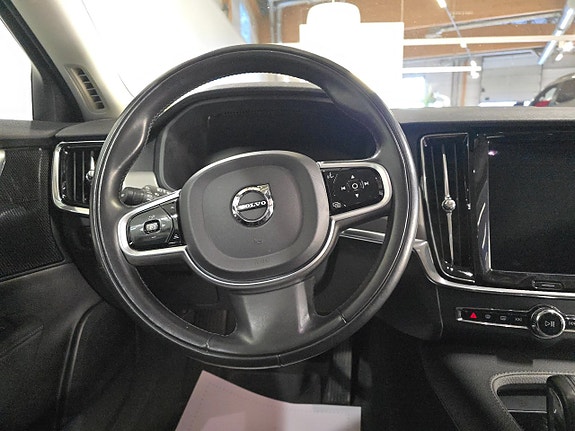 Volvo V90 Cross Country 10 of 11