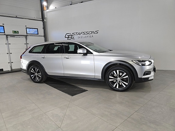Volvo V90 Cross Country