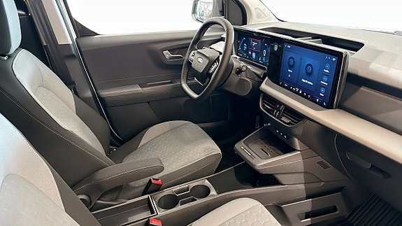 Ford E-Courier 3 of 16