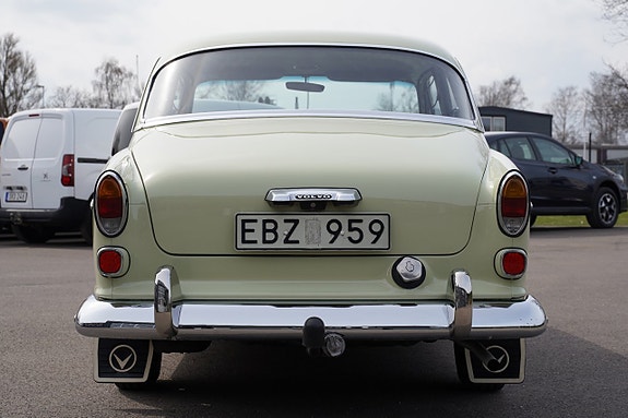 Volvo Amazon 4 of 5