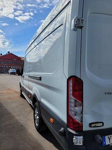 Ford Transit 5 of 5