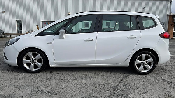 Opel Zafira Tourer 6 of 6
