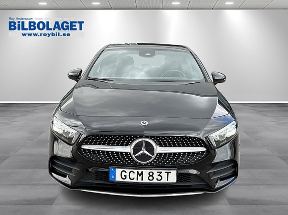 Mercedes-Benz A250 e 4 of 5