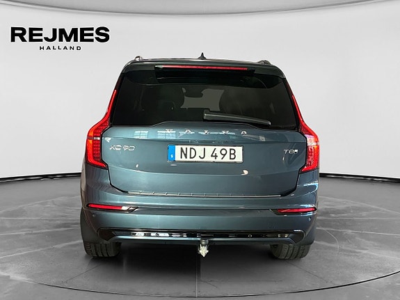 Volvo XC90 9 of 16