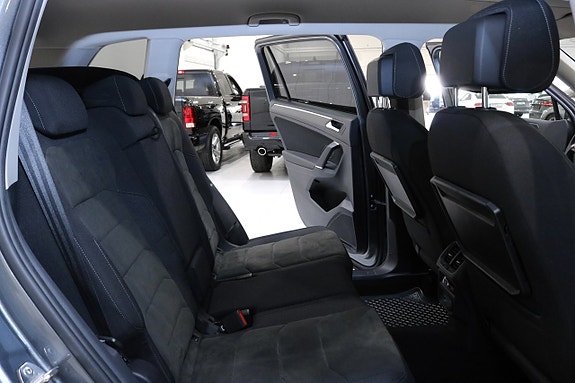 Volkswagen Tiguan Allspace 18 of 30