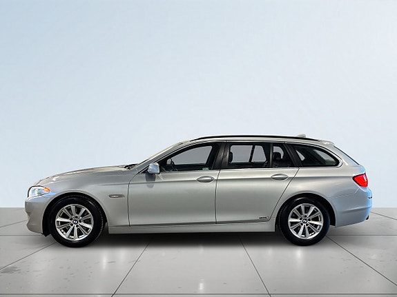BMW 520d 3 of 5