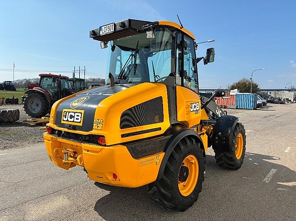 JCB 409 5 of 10