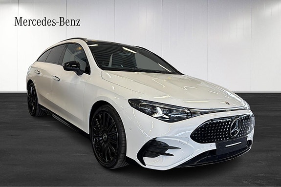 Mercedes-Benz CLA350 3 of 5